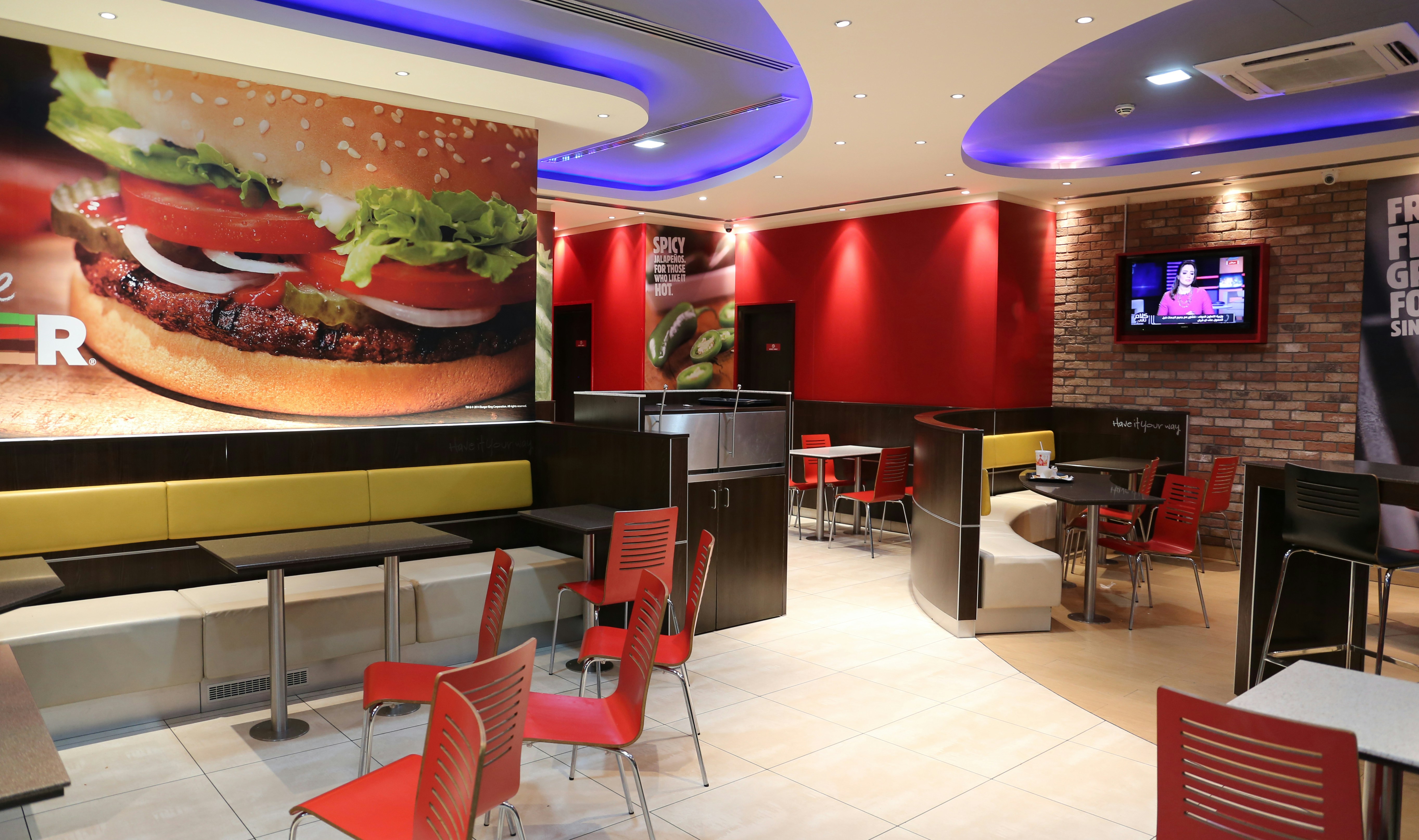 Interior de nuestro local - Ambiente acogedor donde disfrutar de hamburguesas XL
